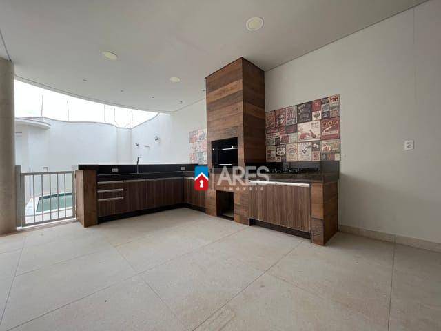 Casa à venda com 4 quartos, 301m² - Foto 10
