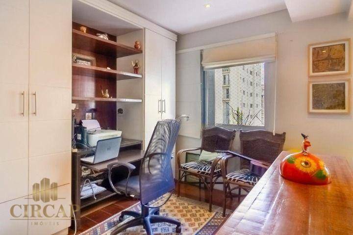 Apartamento à venda com 4 quartos, 180m² - Foto 18