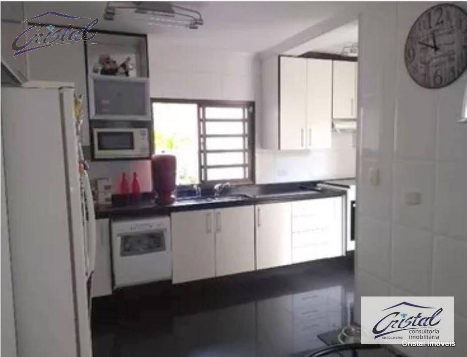 Casa à venda com 3 quartos, 180m² - Foto 6