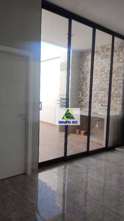 Casa de Condomínio à venda e aluguel com 3 quartos, 198m² - Foto 23