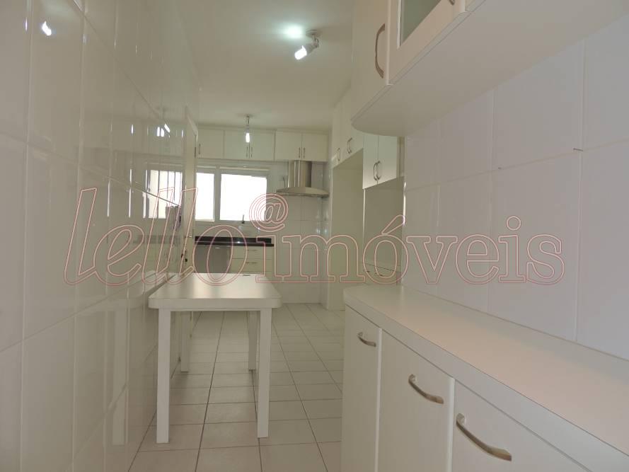 Apartamento à venda com 3 quartos, 169m² - Foto 8