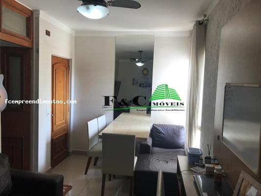 Apartamento à venda com 3 quartos, 72m² - Foto 2