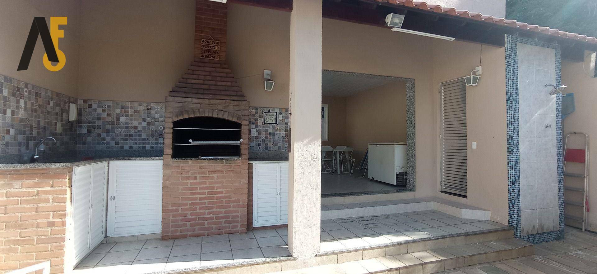 Casa à venda com 3 quartos, 105m² - Foto 18