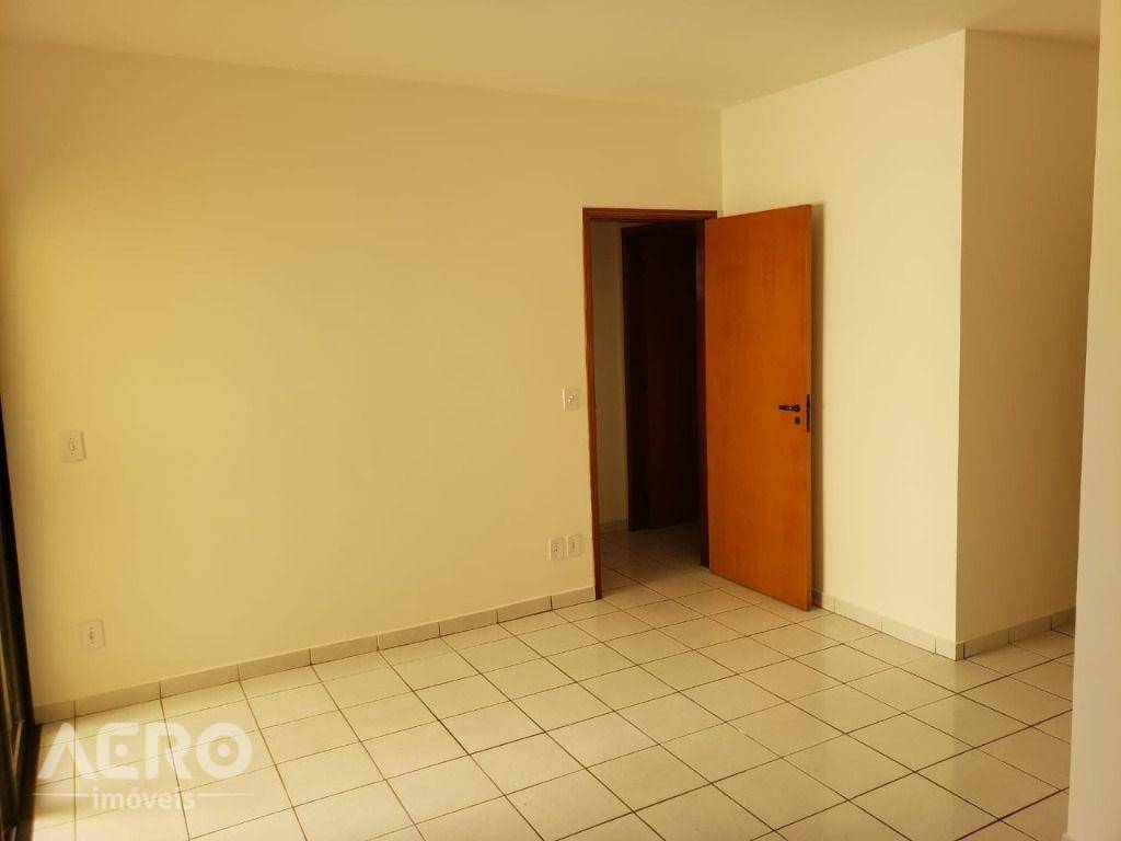 Apartamento à venda com 3 quartos, 76m² - Foto 10