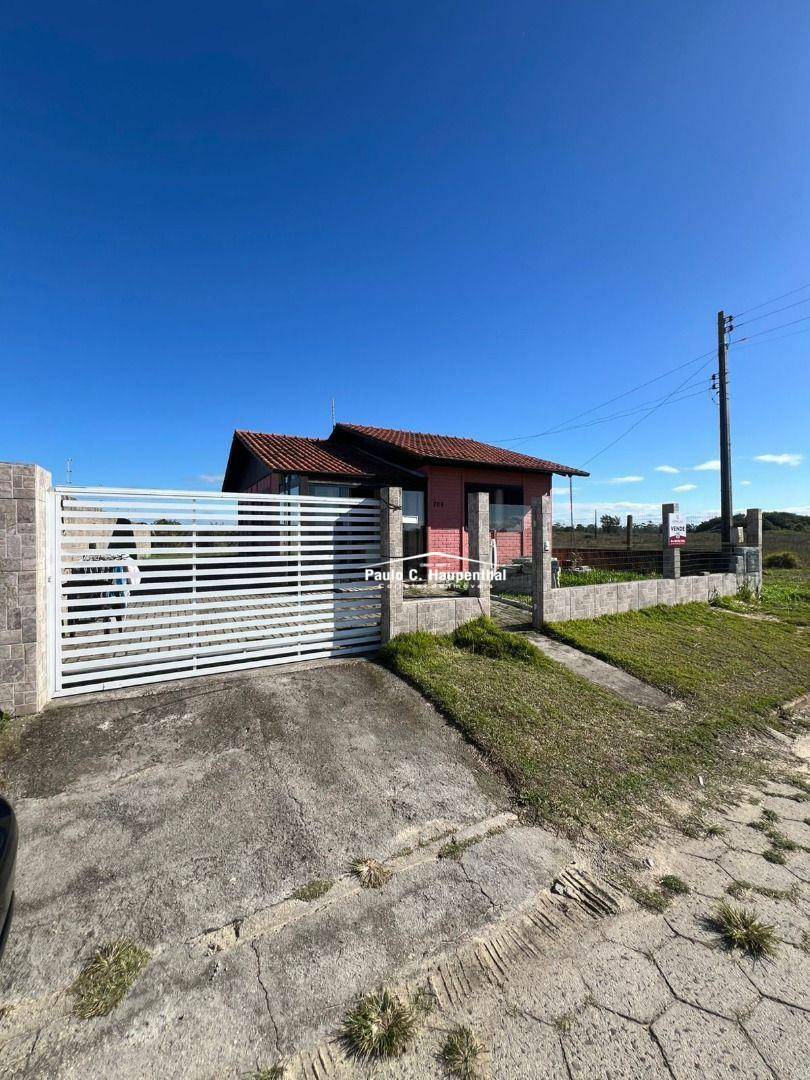 Casa à venda com 3 quartos, 70m² - Foto 1