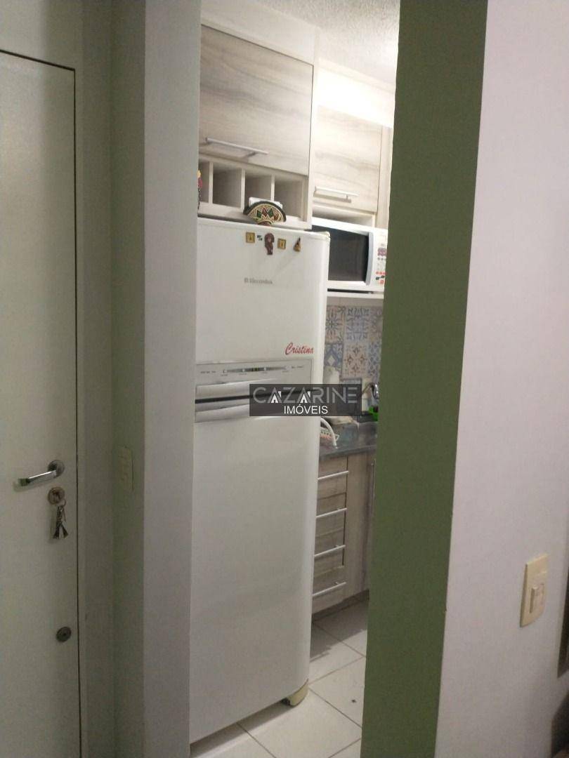 Apartamento à venda com 2 quartos, 45m² - Foto 3