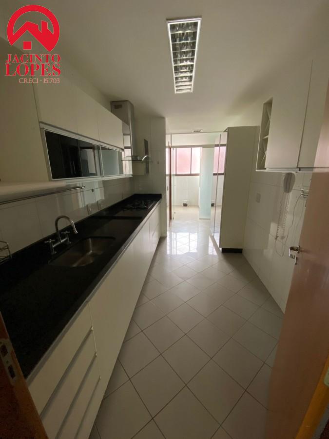 Apartamento à venda com 4 quartos, 177m² - Foto 10
