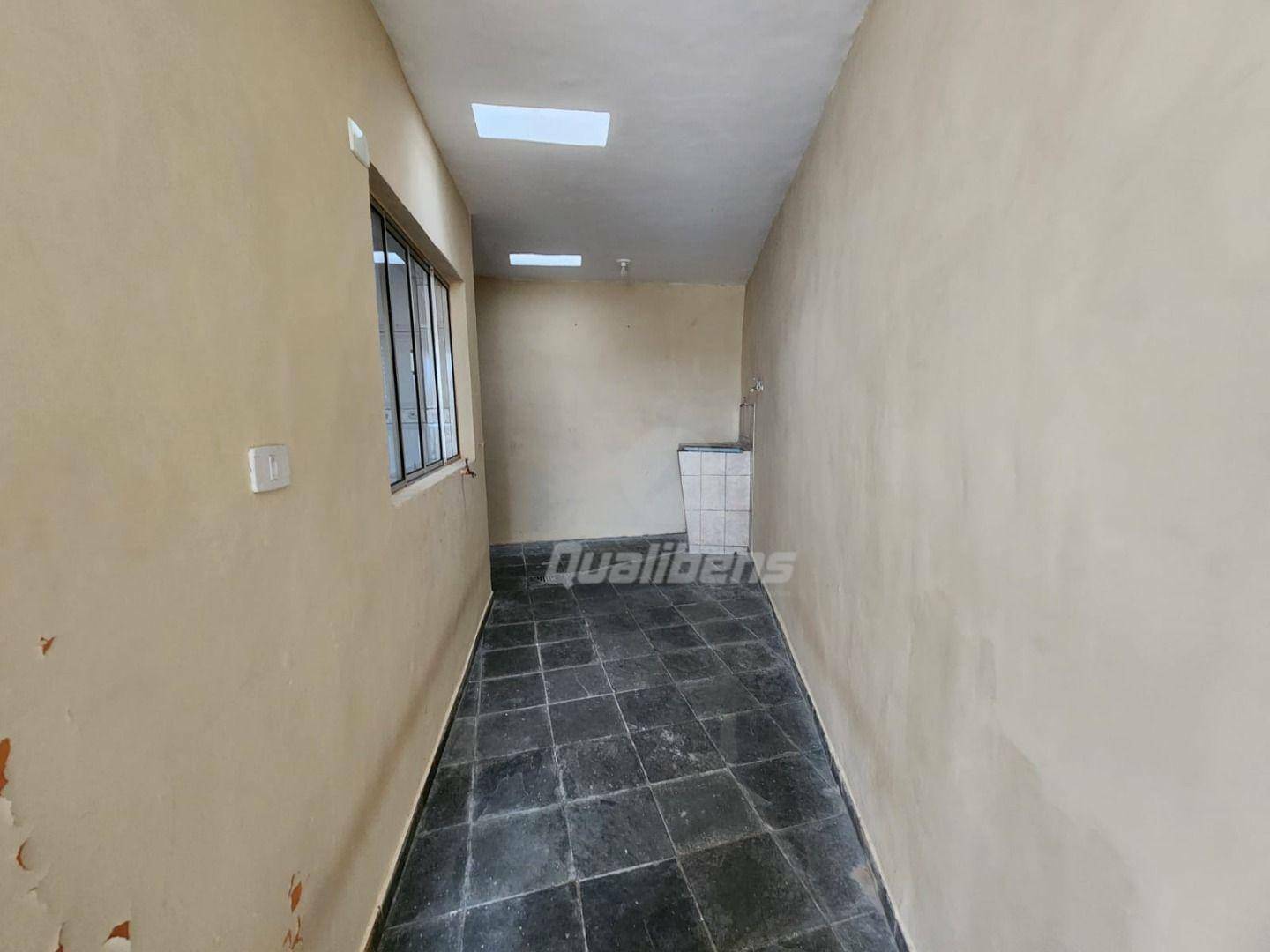 Casa à venda com 2 quartos, 115m² - Foto 8