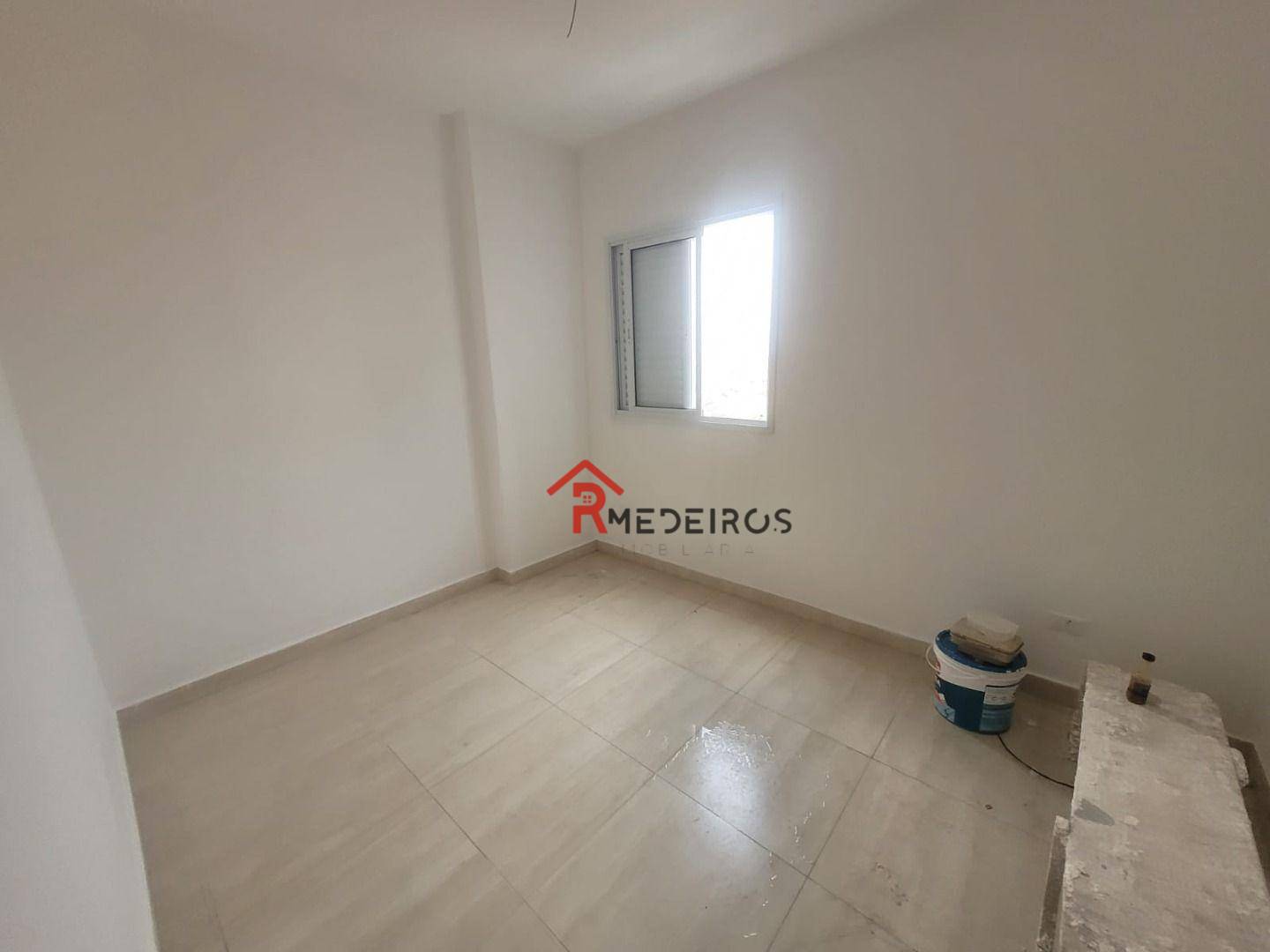 Apartamento à venda com 2 quartos, 63m² - Foto 9