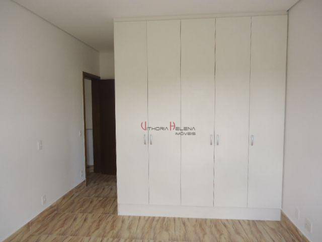 Casa de Condomínio para alugar com 3 quartos, 200m² - Foto 9