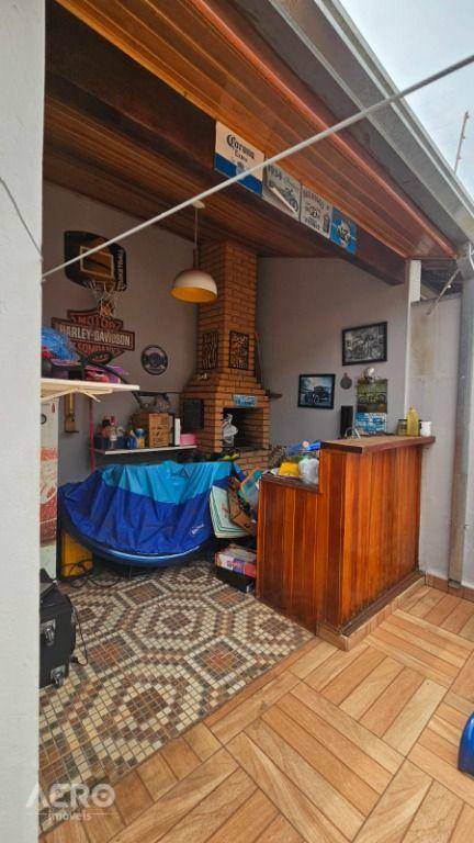 Casa à venda com 2 quartos, 101m² - Foto 27