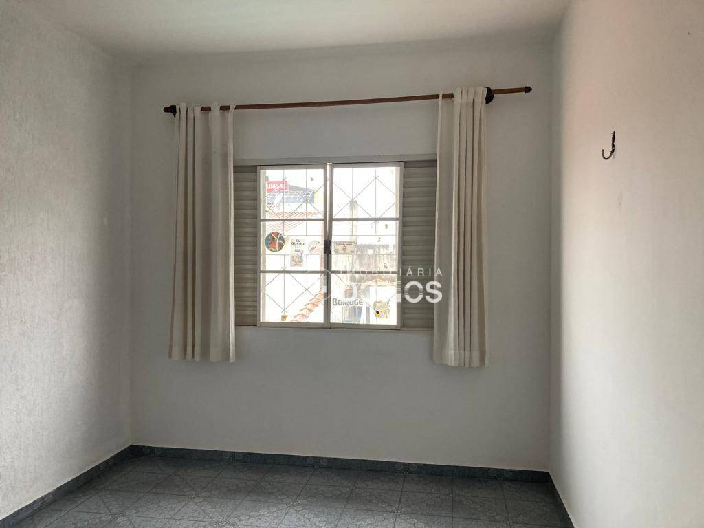 Casa à venda com 3 quartos, 250M2 - Foto 13