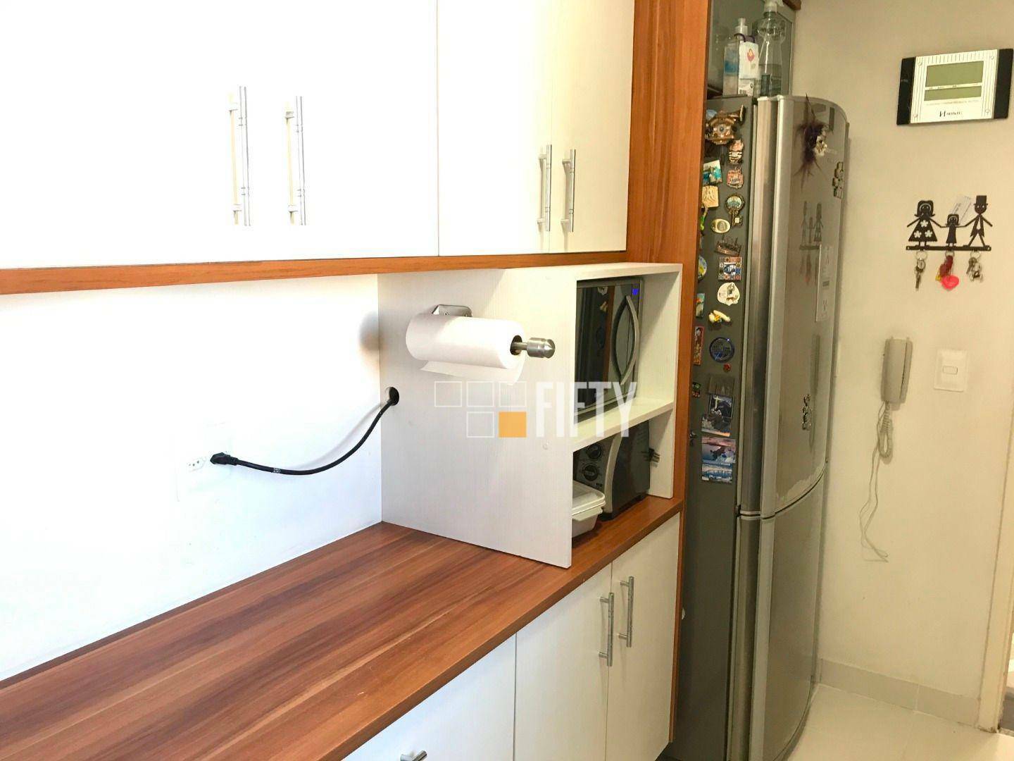 Apartamento à venda com 3 quartos, 121m² - Foto 12