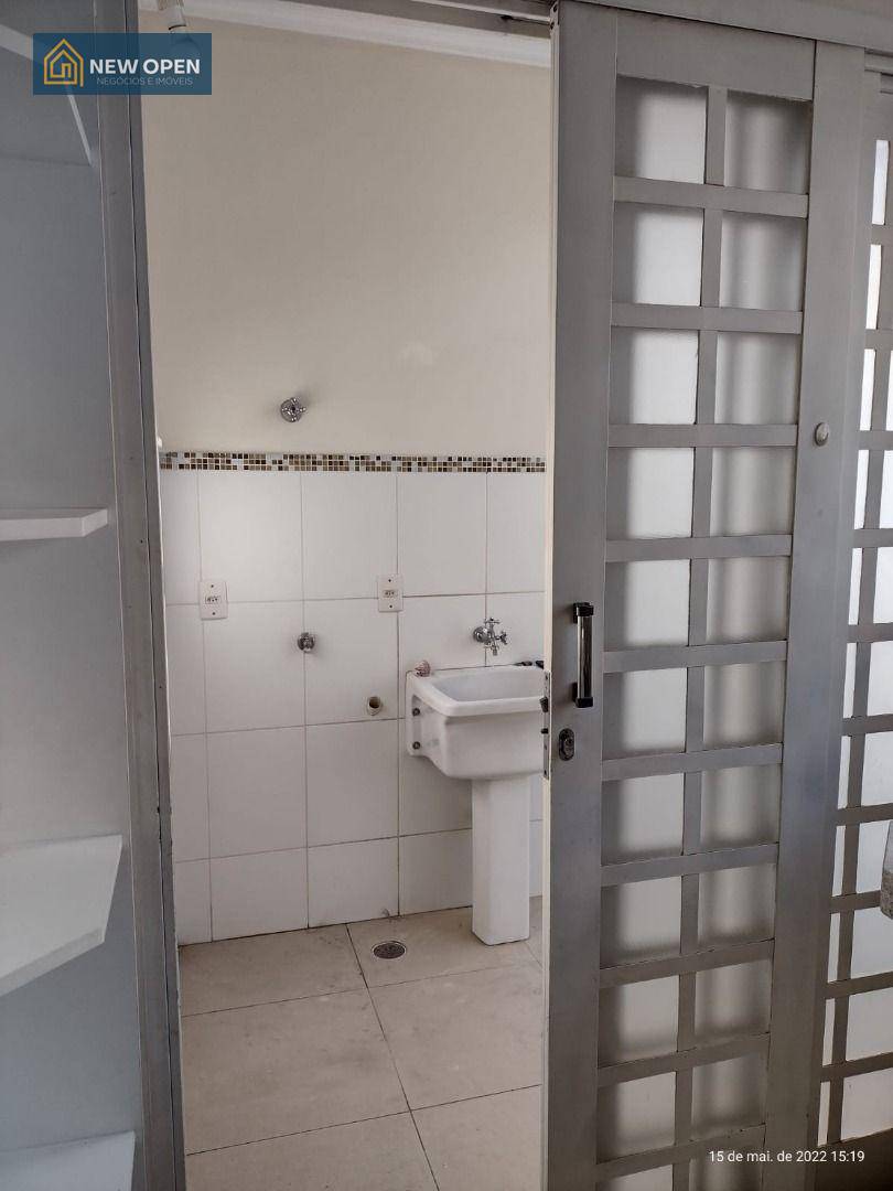 Casa à venda com 2 quartos, 90m² - Foto 8