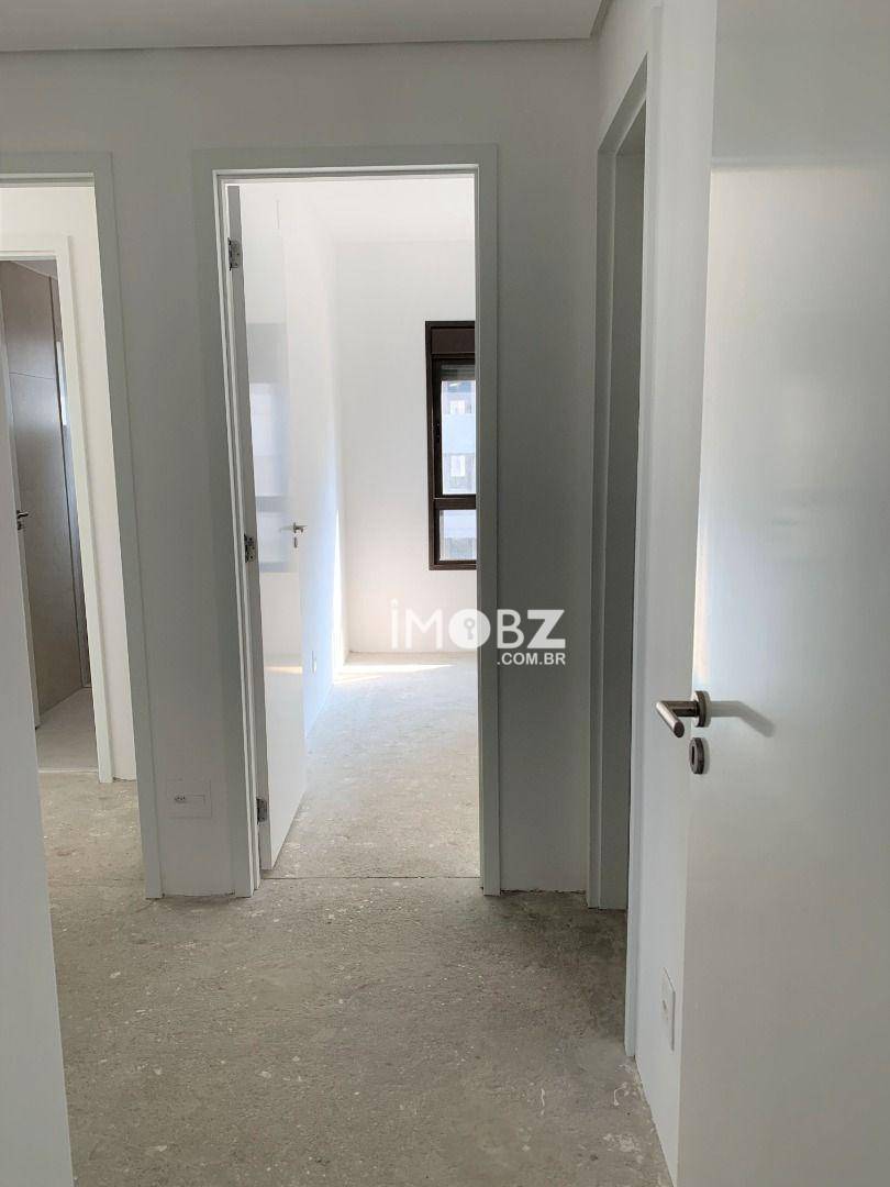 Apartamento à venda com 4 quartos, 158m² - Foto 25