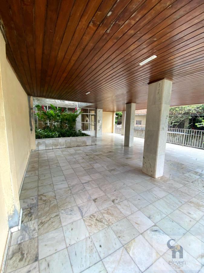 Apartamento à venda com 2 quartos, 75m² - Foto 10