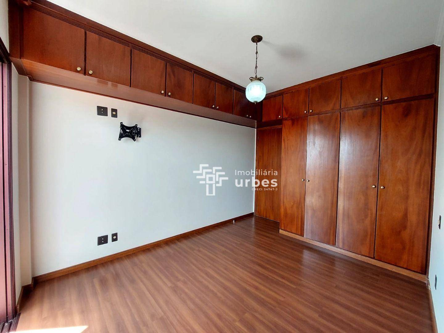 Apartamento para alugar com 3 quartos, 133m² - Foto 17