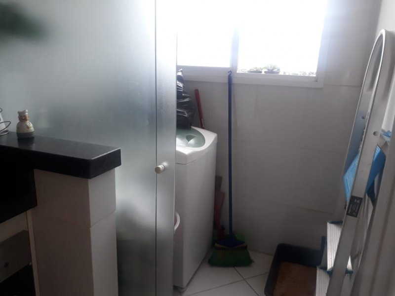 Apartamento à venda com 2 quartos, 57m² - Foto 15