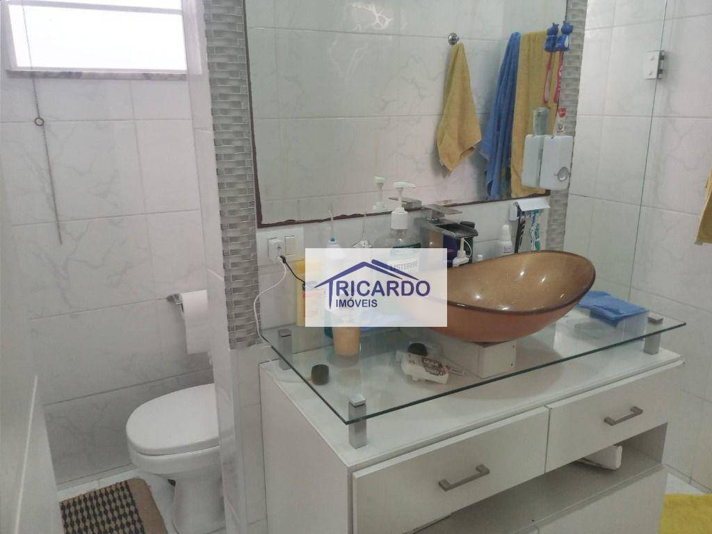 Casa à venda com 3 quartos, 230M2 - Foto 13