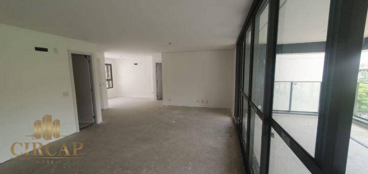 Apartamento à venda com 4 quartos, 197m² - Foto 4