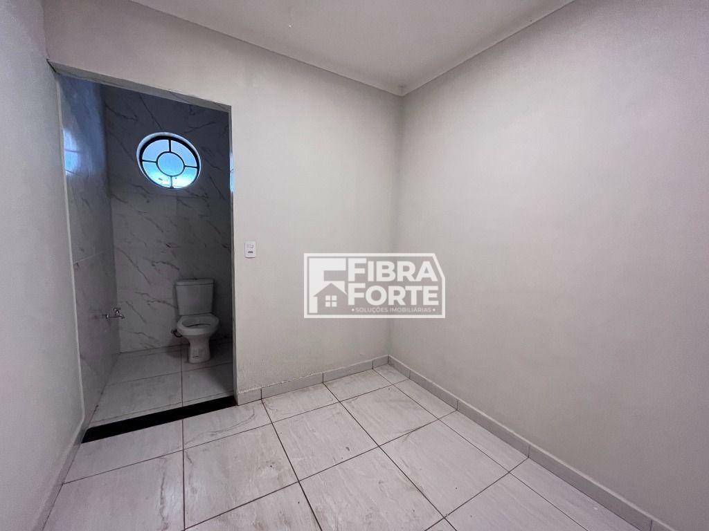 Casa para alugar com 18 quartos, 905m² - Foto 17