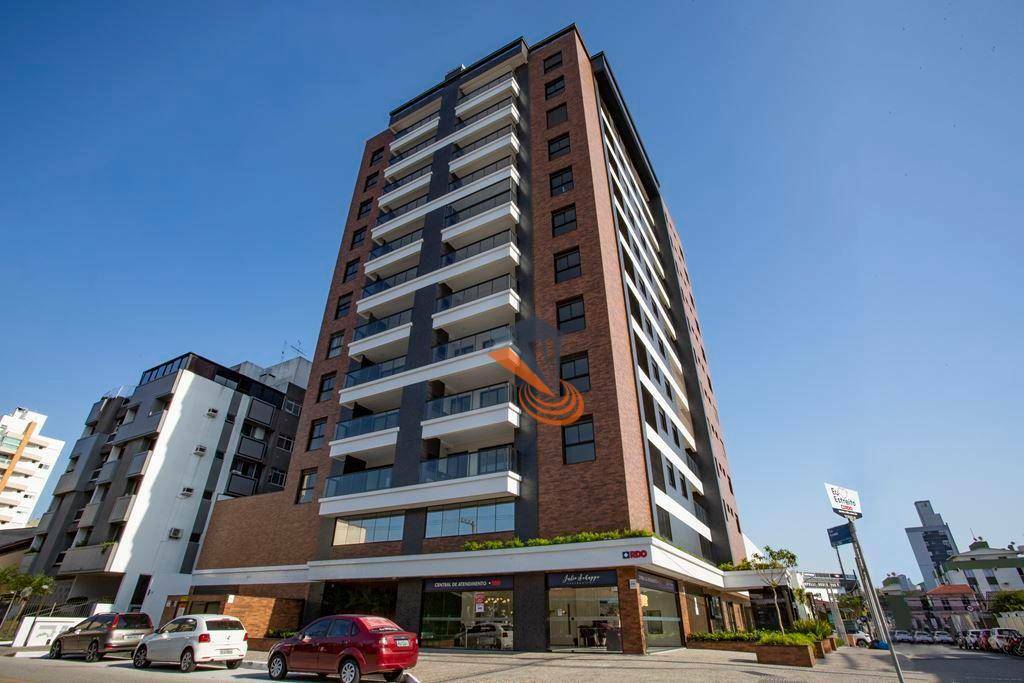 Apartamento à venda com 3 quartos, 126m² - Foto 1