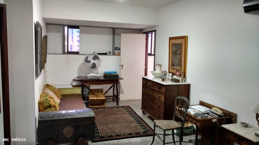 Apartamento à venda com 4 quartos, 330m² - Foto 8