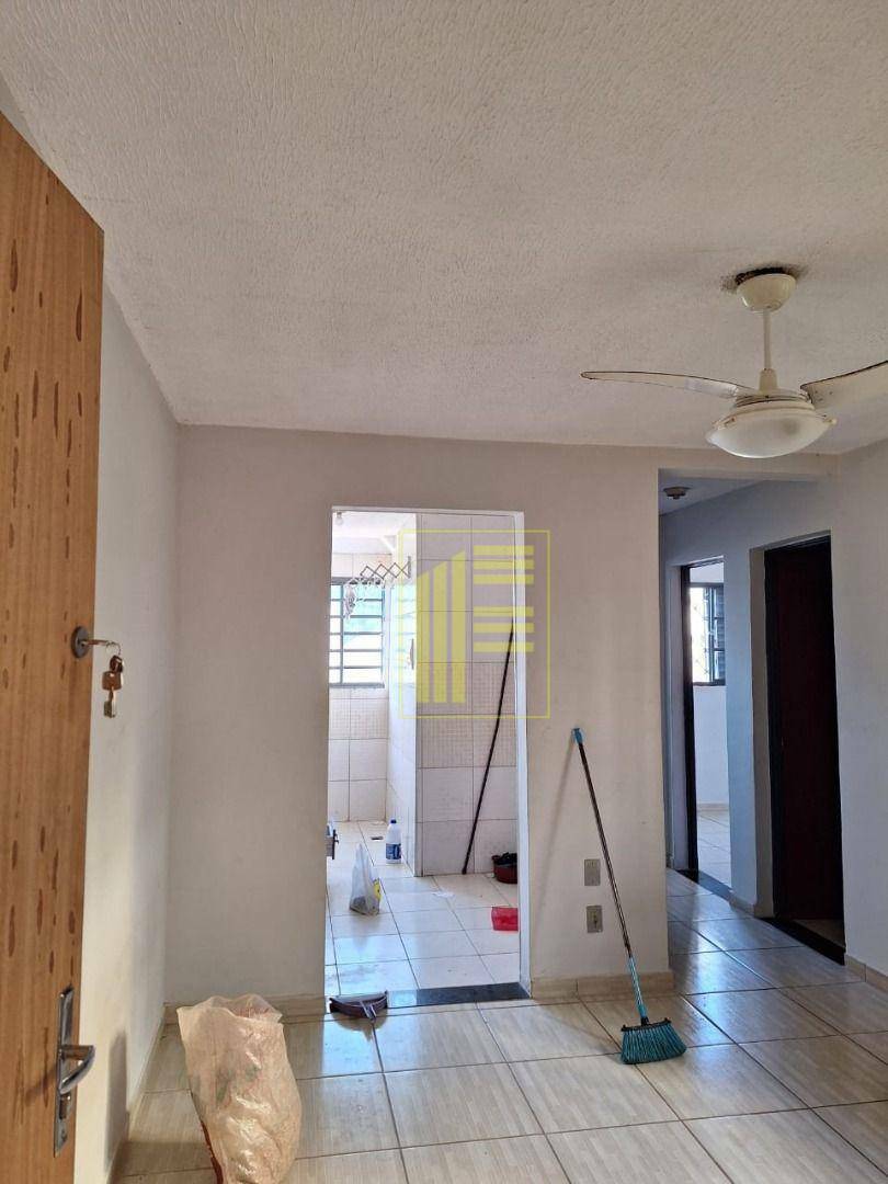 Apartamento para alugar com 2 quartos, 45m² - Foto 3