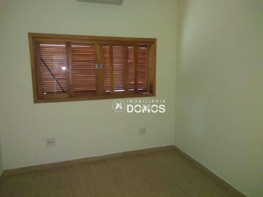 Casa à venda com 3 quartos, 193m² - Foto 15