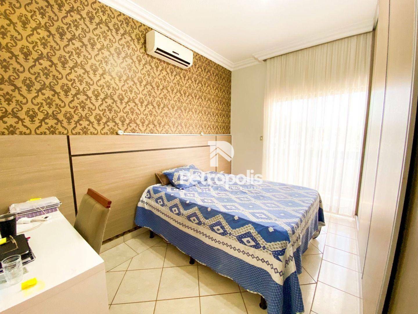 Sobrado à venda com 5 quartos, 540m² - Foto 13