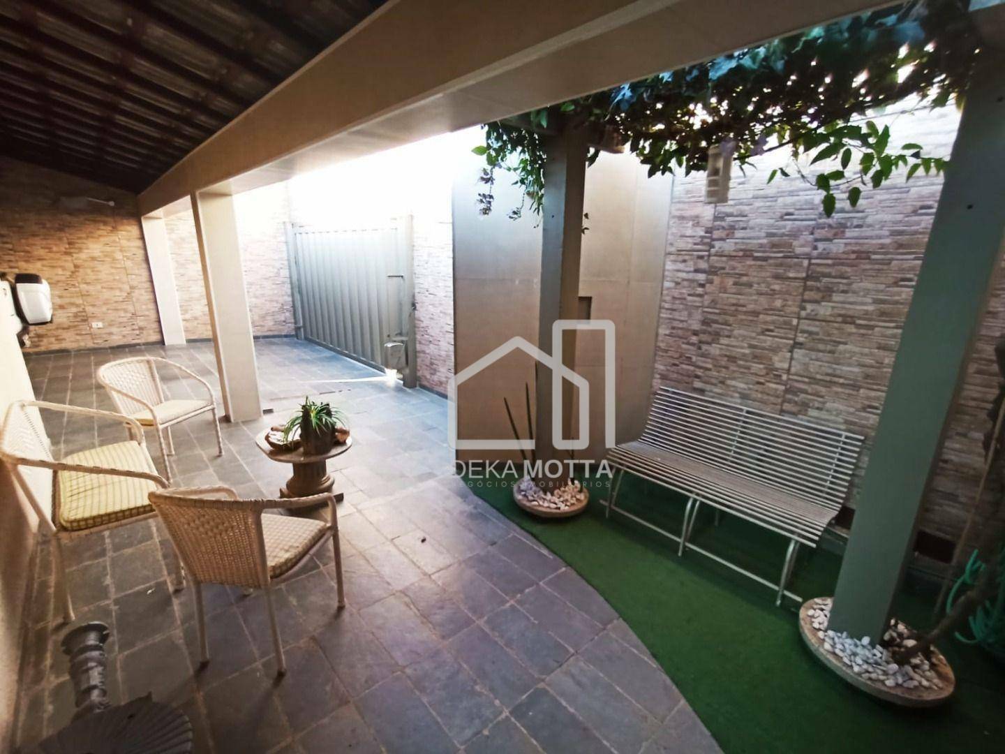 Casa de Condomínio à venda com 3 quartos, 156m² - Foto 1