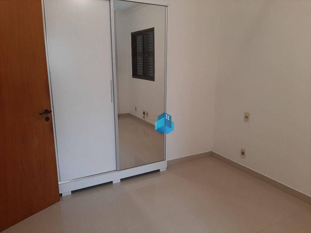 Apartamento à venda com 3 quartos, 94m² - Foto 13