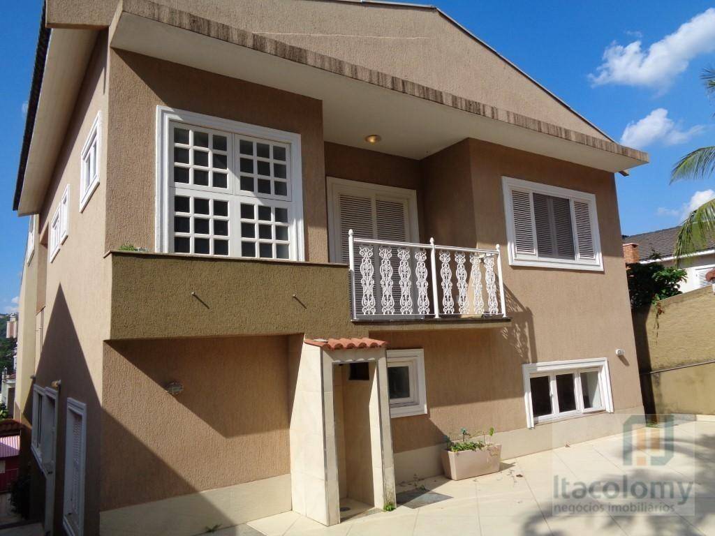 Casa de Condomínio para alugar com 4 quartos, 350m² - Foto 1
