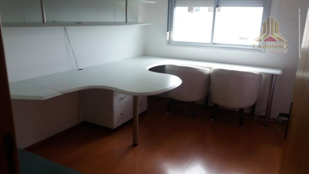 Apartamento à venda com 2 quartos, 61m² - Foto 4