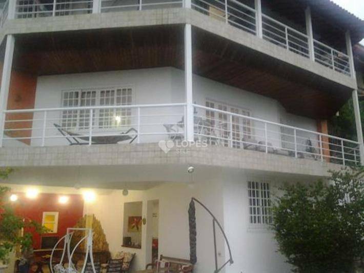 Casa de Condomínio à venda com 3 quartos, 527m² - Foto 1