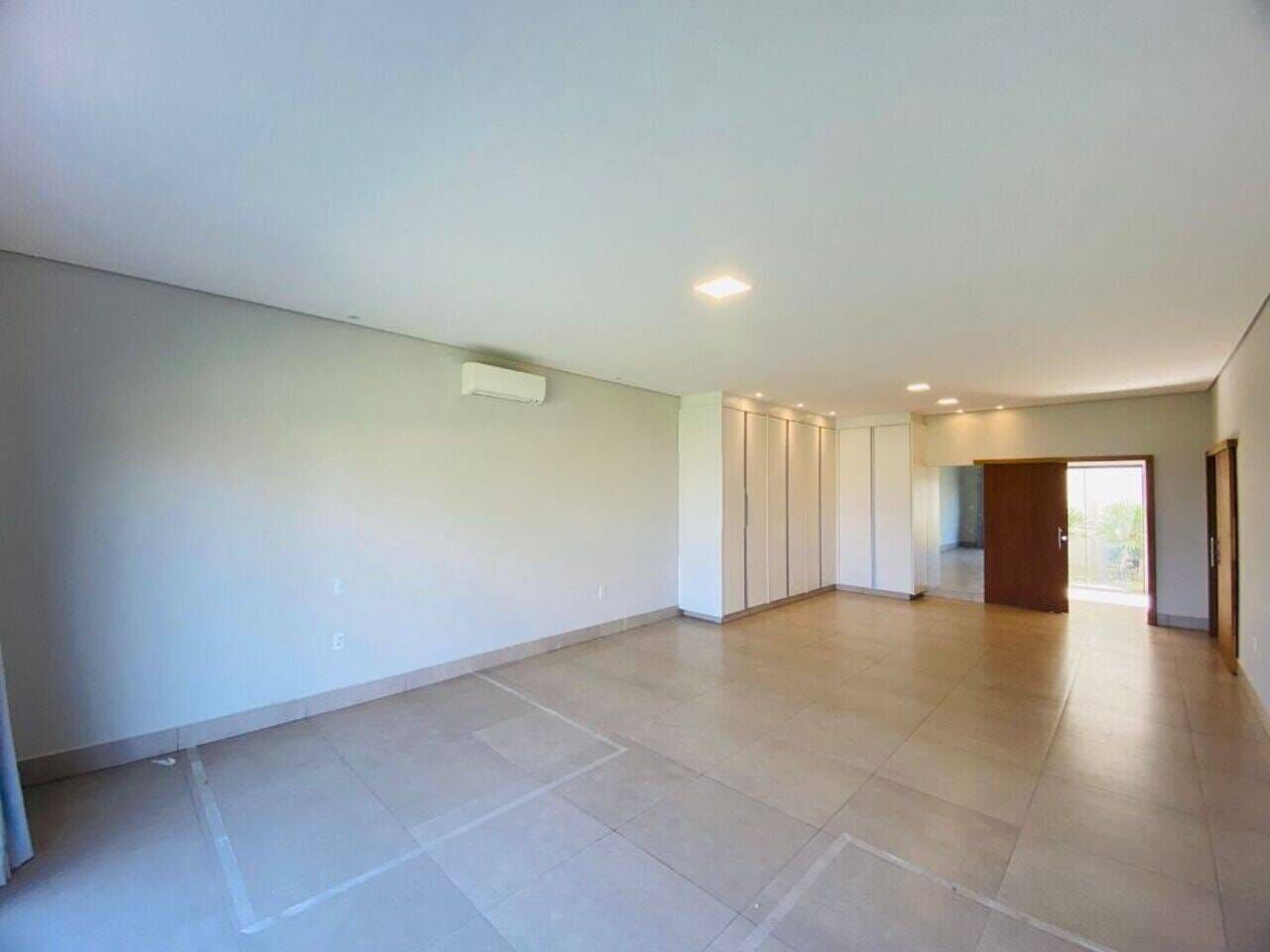 Casa para alugar com 3 quartos, 250m² - Foto 9