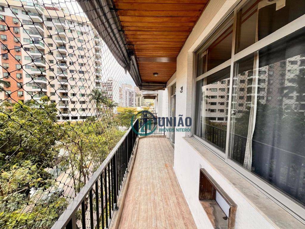 Apartamento à venda com 3 quartos, 115m² - Foto 5