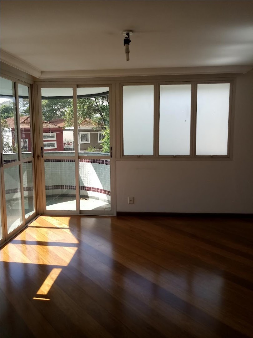 Apartamento para alugar com 3 quartos, 156m² - Foto 4