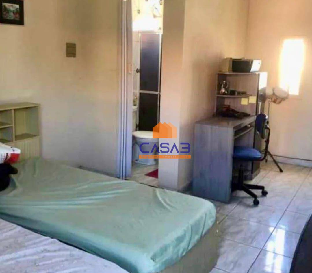 Casa à venda com 4 quartos, 180m² - Foto 7