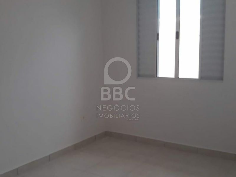 Casa à venda com 2 quartos, 50m² - Foto 9