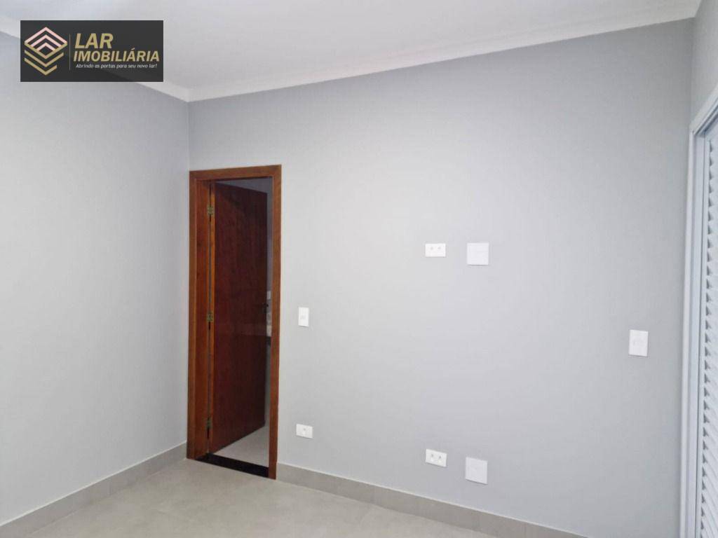 Casa à venda com 2 quartos, 110m² - Foto 17