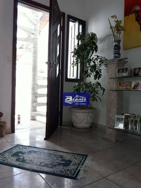 Sobrado à venda com 4 quartos, 220m² - Foto 20