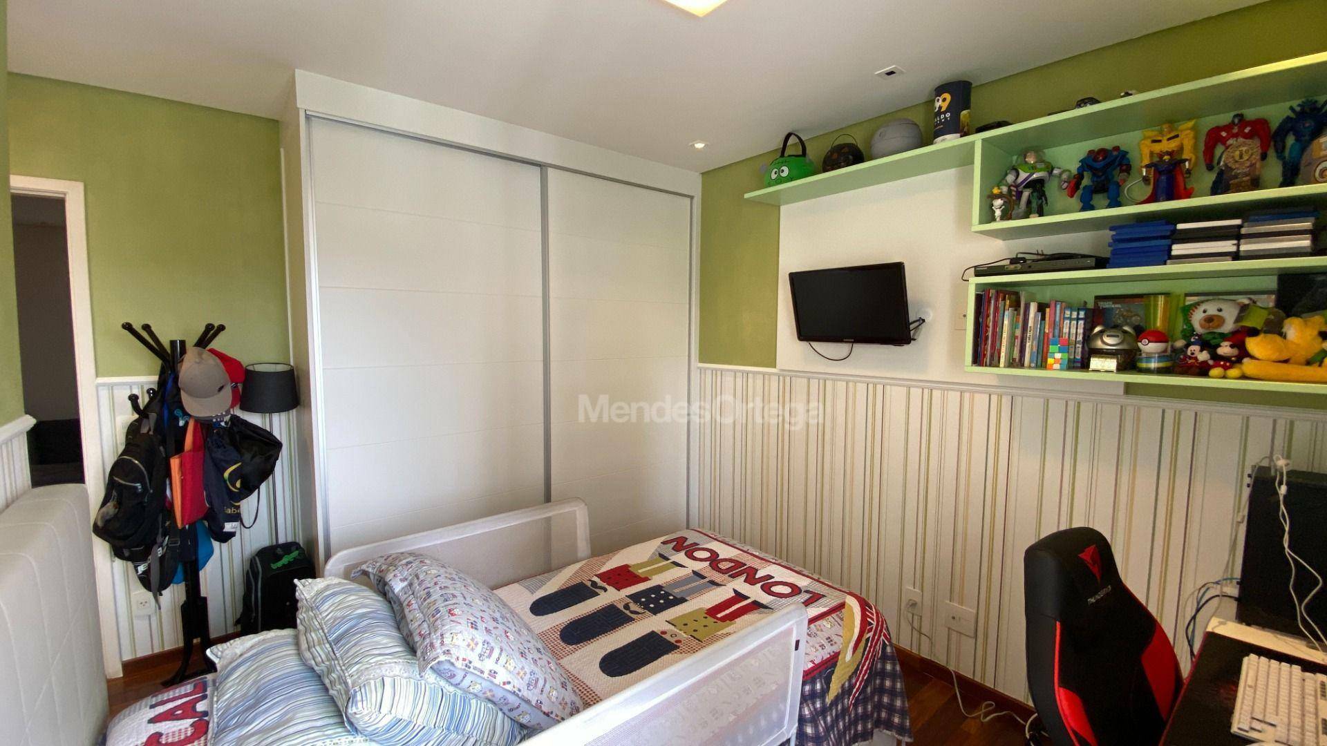 Apartamento à venda com 3 quartos, 232m² - Foto 15