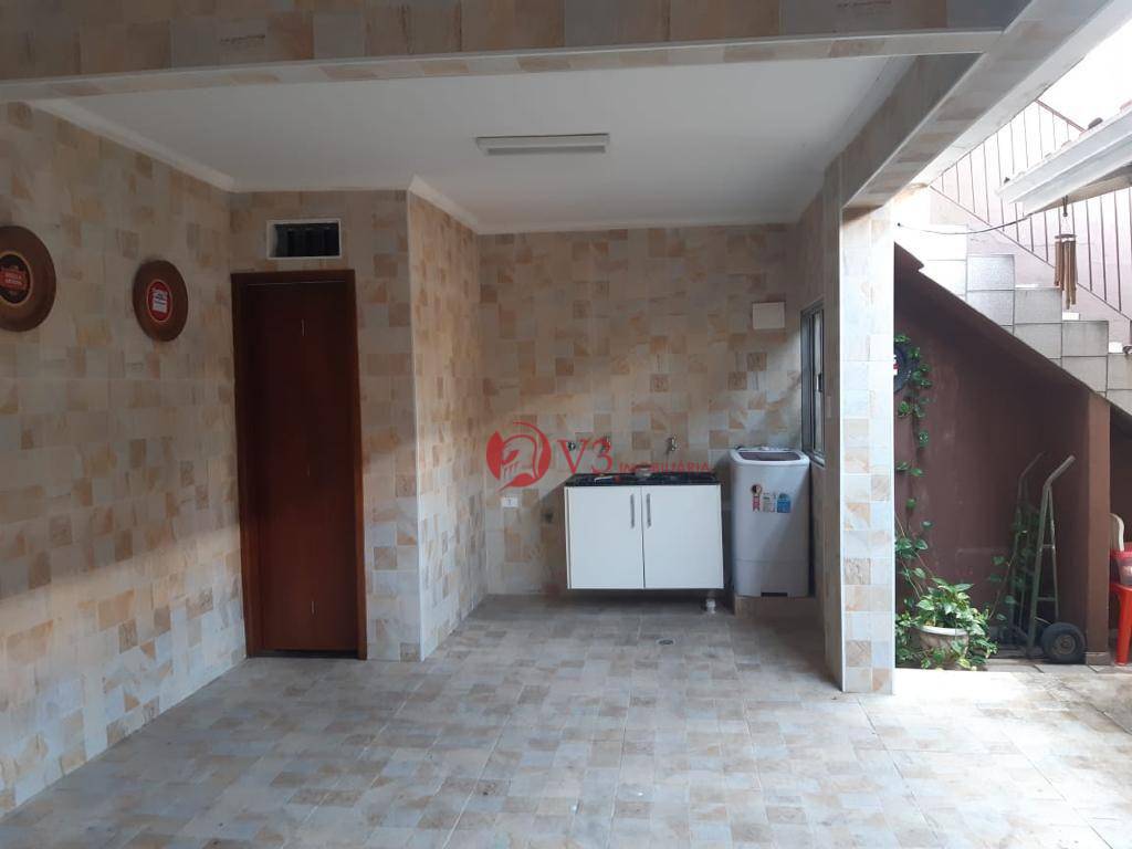 Casa à venda com 3 quartos, 130m² - Foto 2