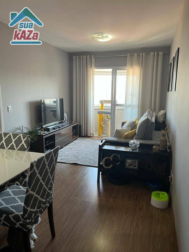 Apartamento à venda com 2 quartos, 70m² - Foto 3