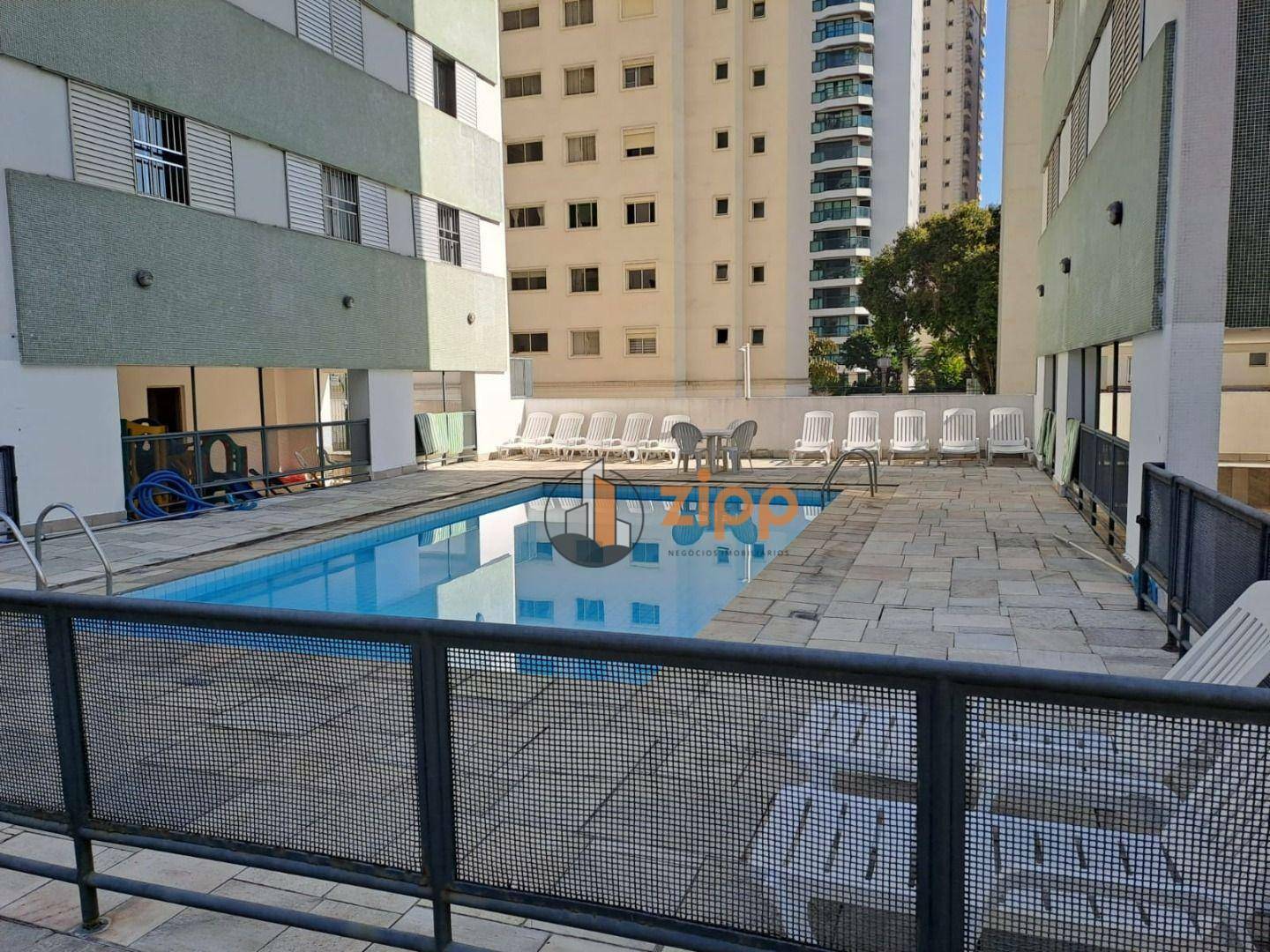 Apartamento à venda com 3 quartos, 115m² - Foto 9