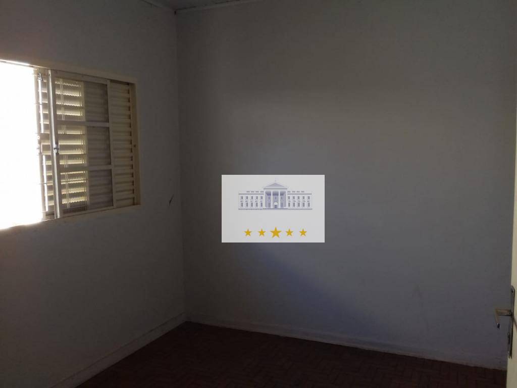 Casa para alugar com 3 quartos, 250m² - Foto 6