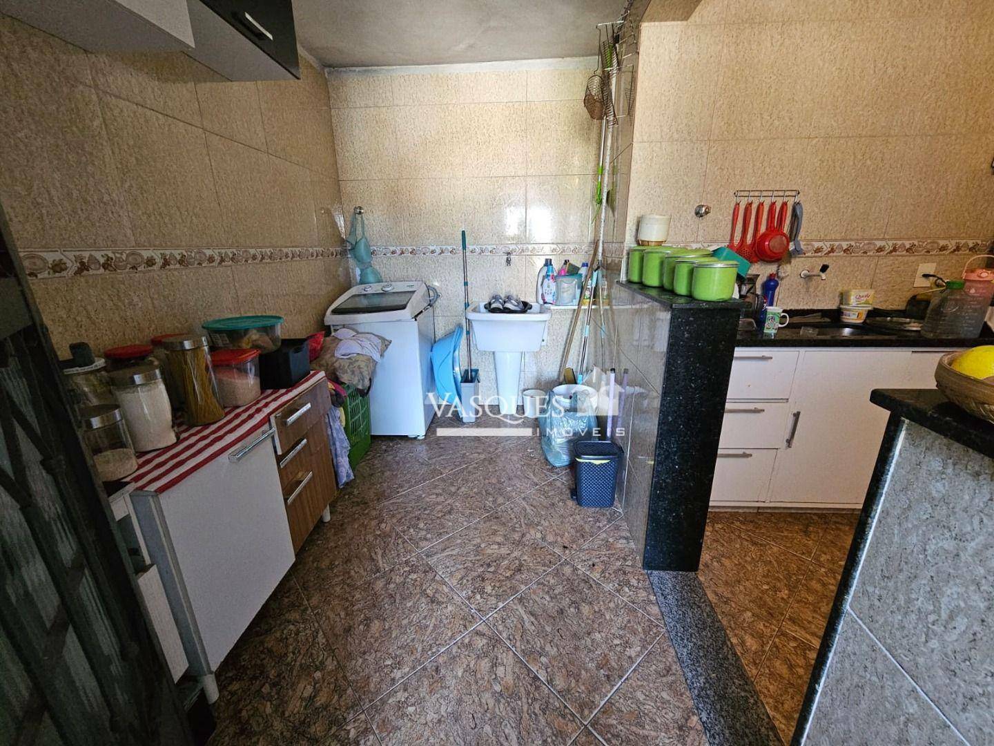 Casa à venda com 3 quartos, 120m² - Foto 11