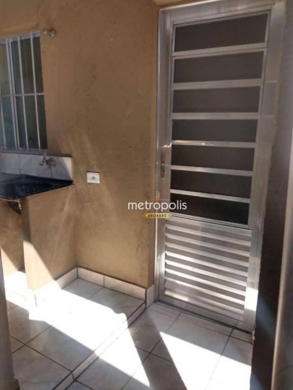 Casa à venda com 8 quartos, 250m² - Foto 7