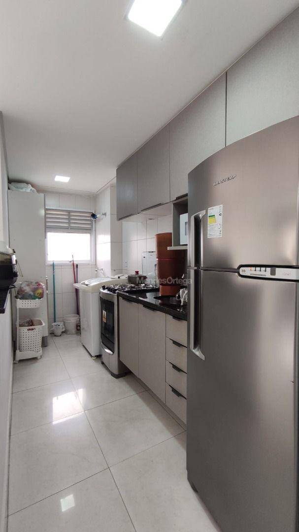 Apartamento à venda com 2 quartos, 53m² - Foto 4